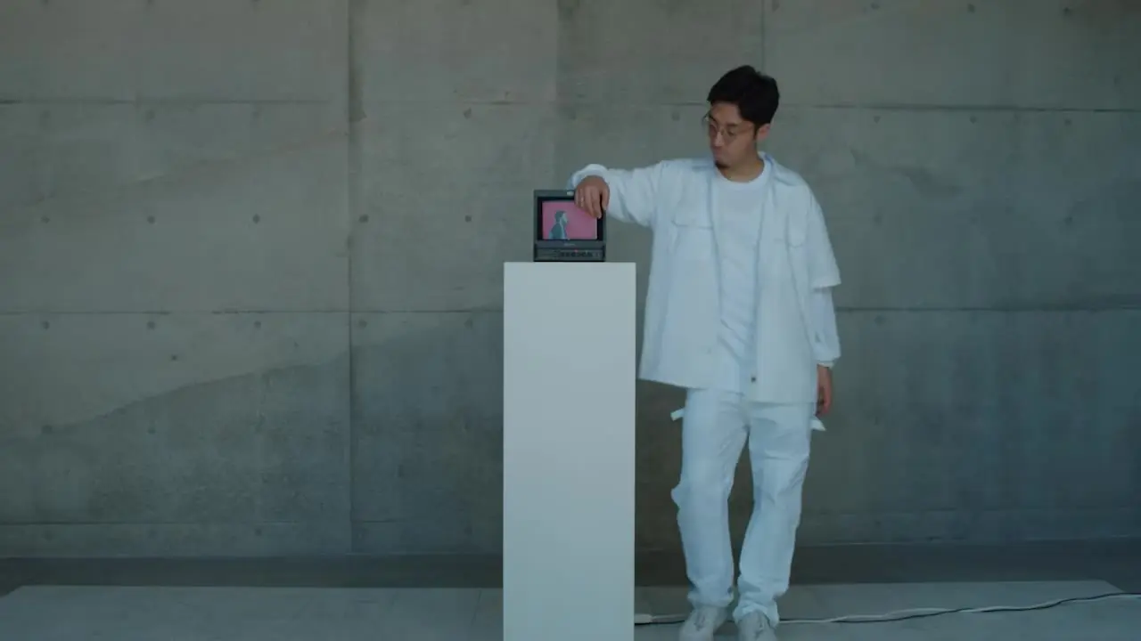 RUN REMIX (feat.KREVA & VaVa) - tofubeats