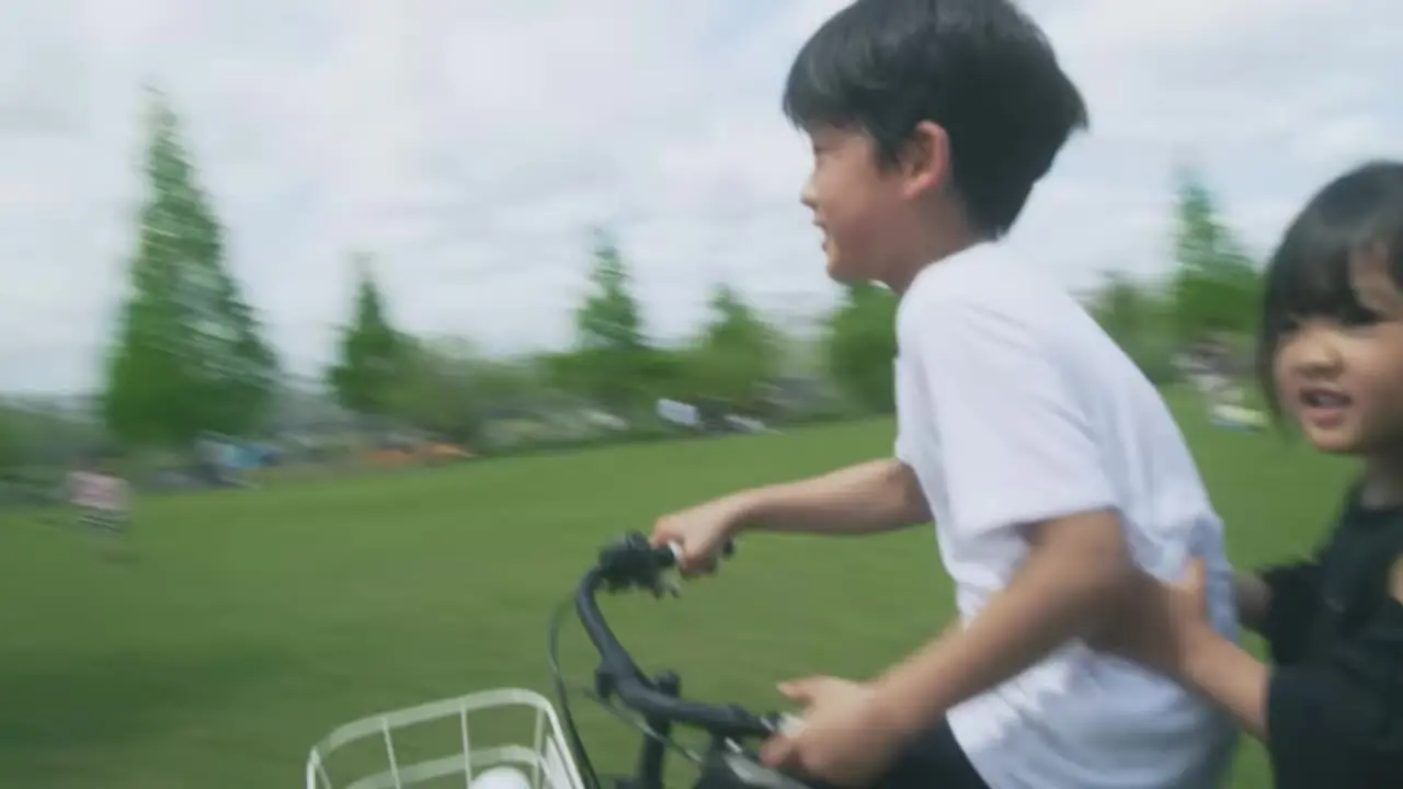 日々 feat. Rachel & 永井聖一<br>- ESME MORI