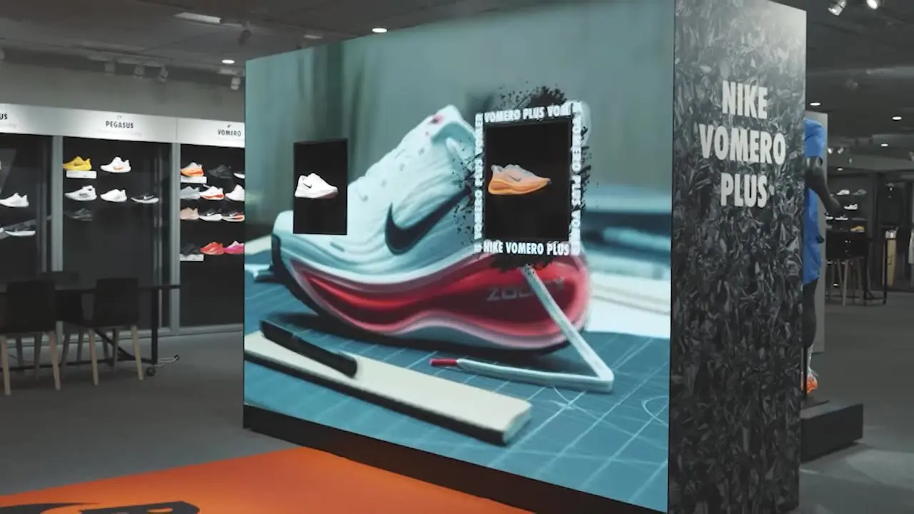 NIKE, Showroom